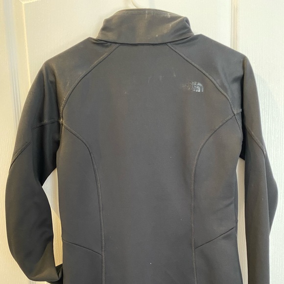 Women’s The North Face Jacket - Picture 3 of 5